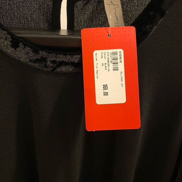 NWT Velvet trim peplum top - Evereve - Picture 5 of 6